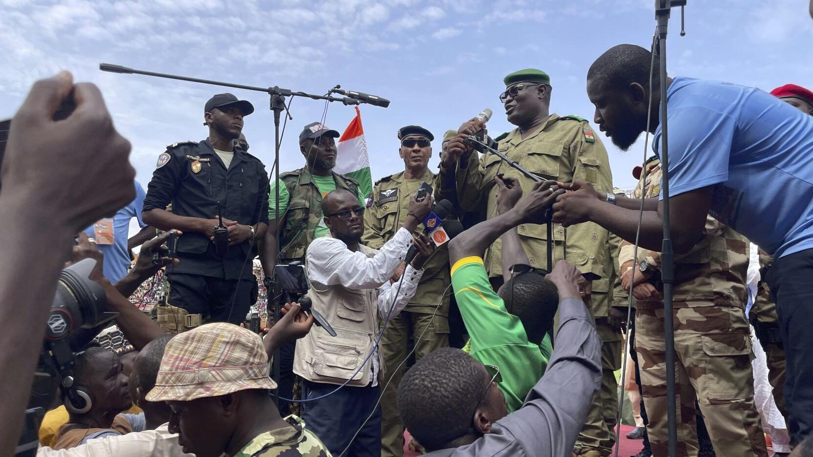 Analysts: Niger's junta has upper hand over the regional bloc threatening military force